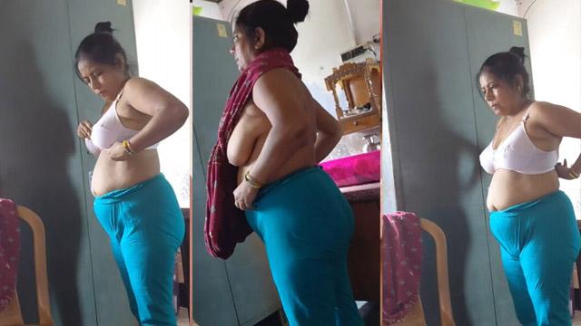 Bengali Mom Clothes Off – Aunty Dress Nude Video