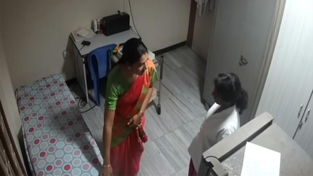 Tamil Aunty’s Nurse Apply Cream & Message On Clinic – Tamil Aunty Xxx